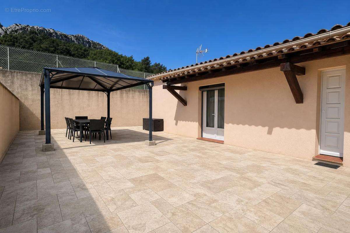Maison à SAINT-SAVOURNIN