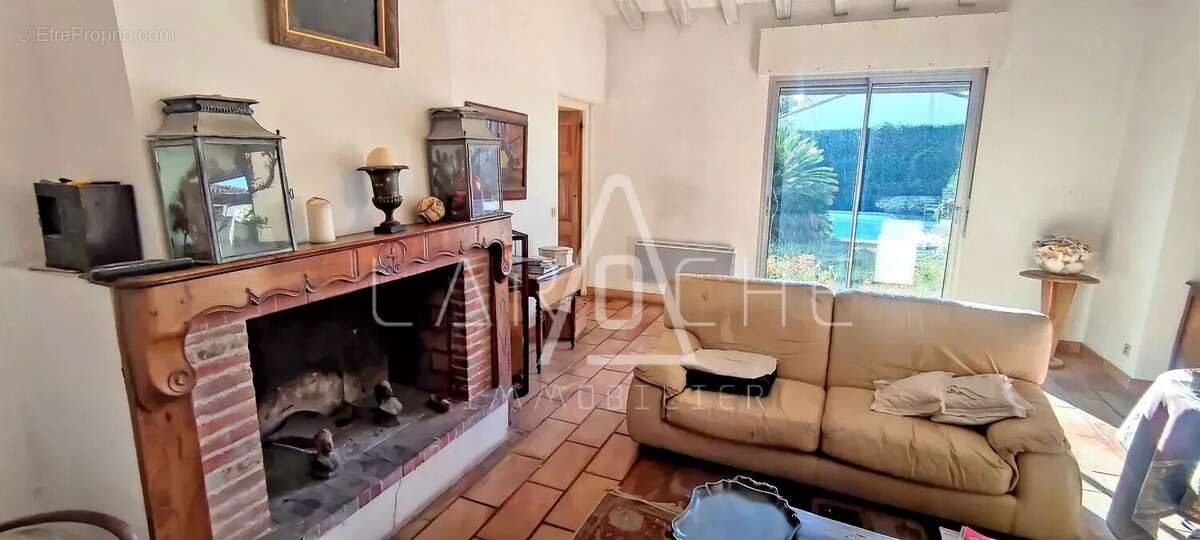 Maison à SAINT-CYPRIEN