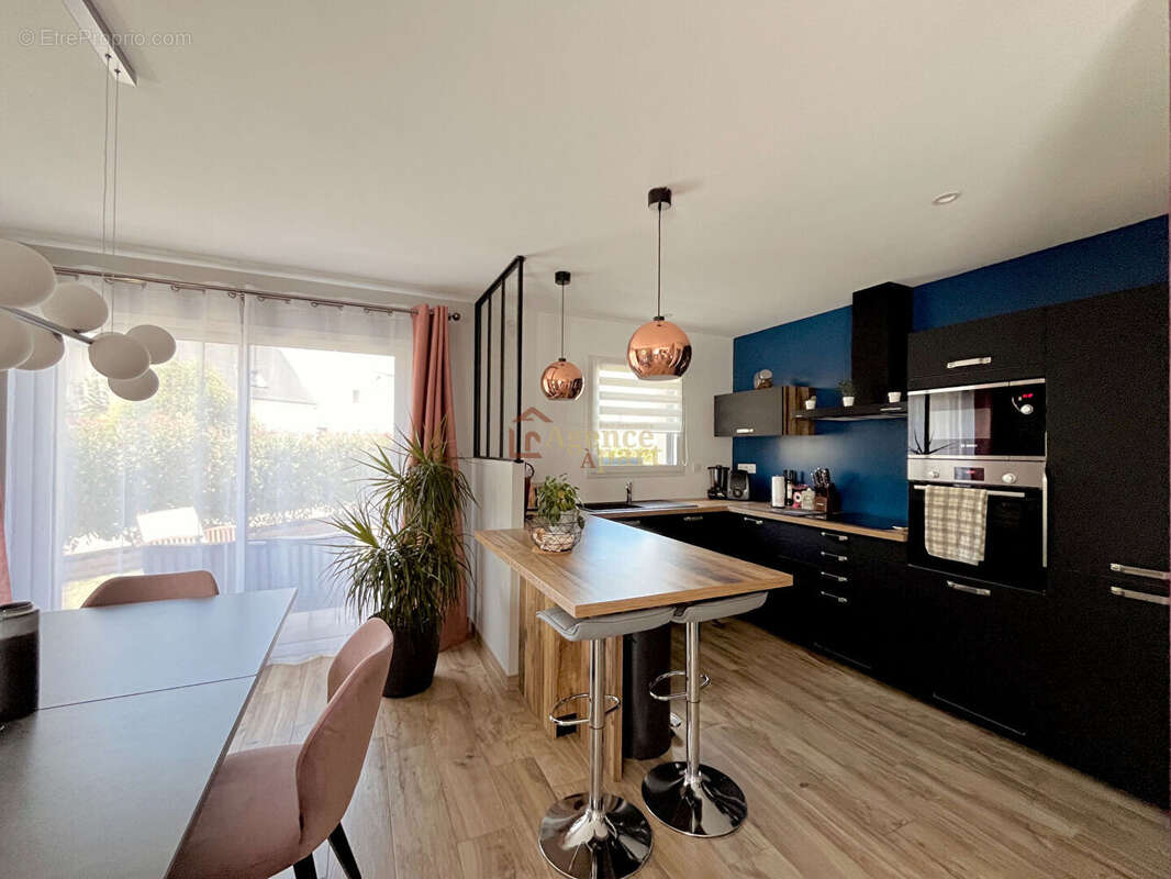 Maison Feuguerolles Bully 5 pièces 105m² - photo 4