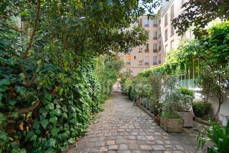 Paris XIème - Quartier Popincourt - Impasse privée - Appartement/Maison esprit loft 98m2 - photo 15