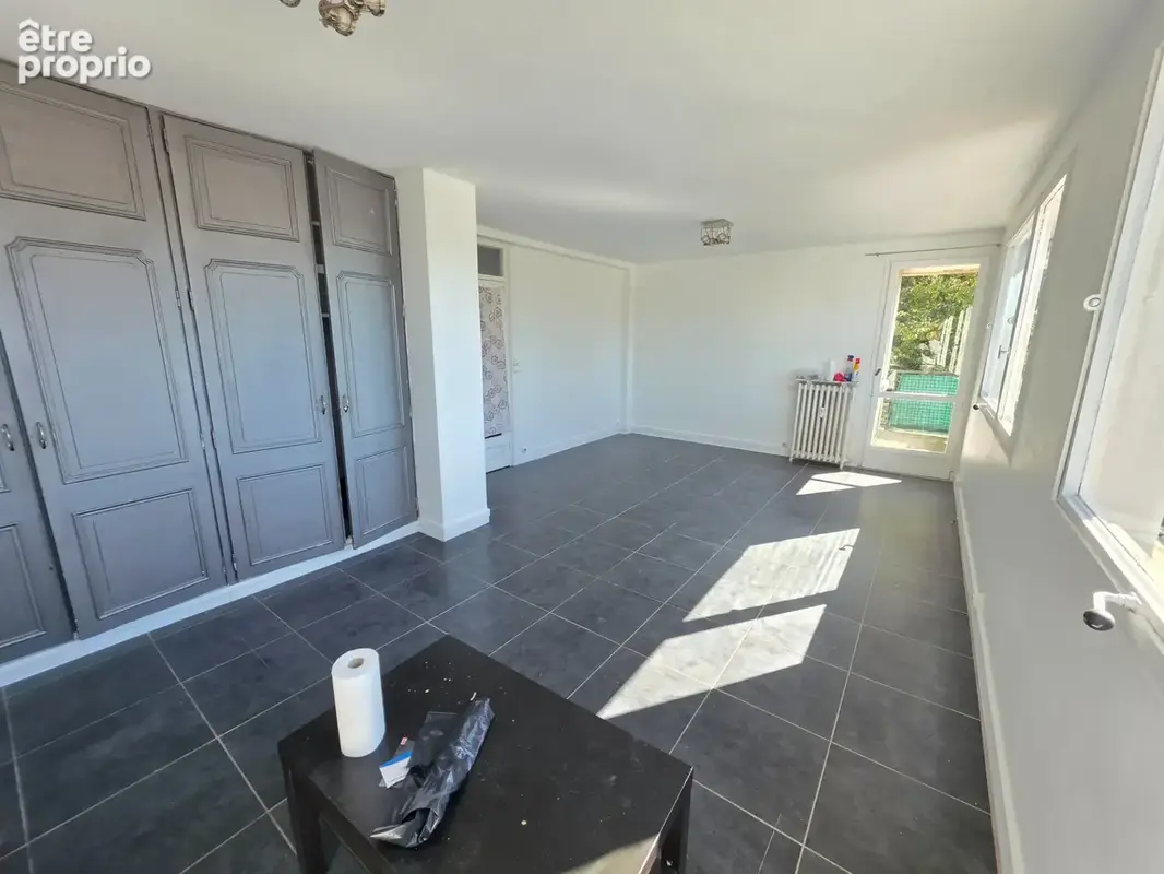 Appartement à vendre 65 pièces RIS ORANGIS (91) - photo 2
