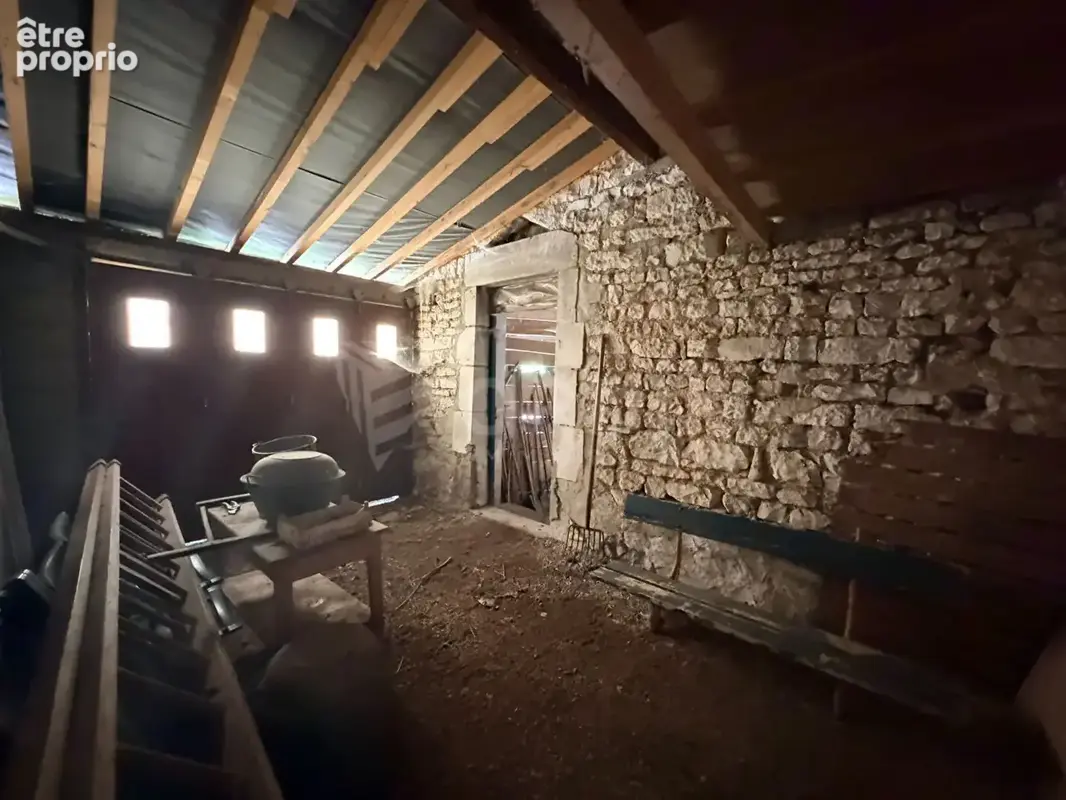 Maison Junay - photo 10