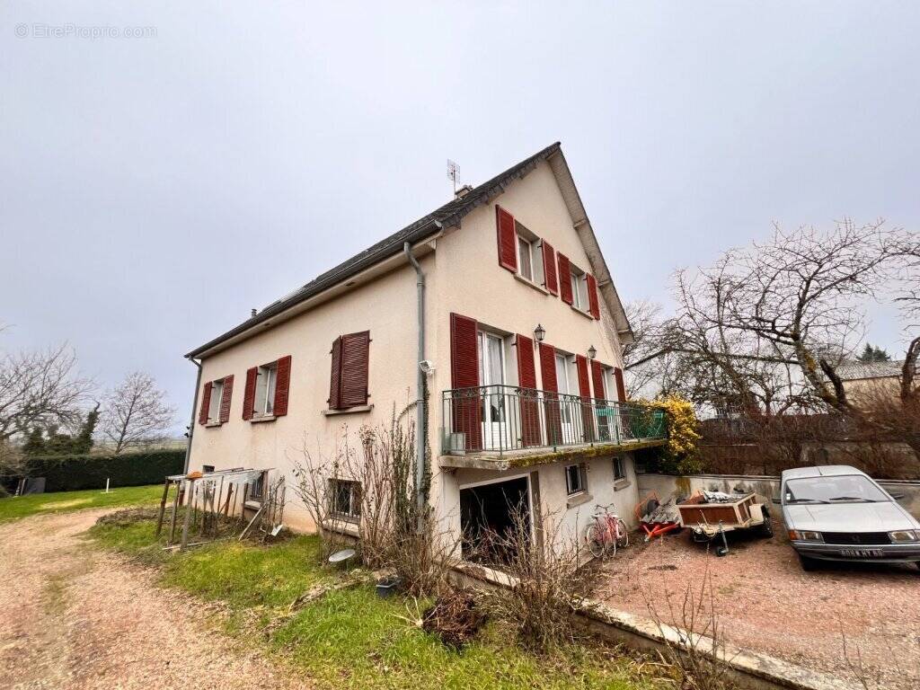 Maison à AUTUN