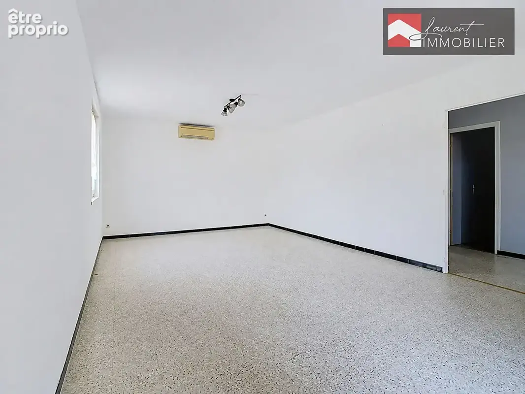 Maison de grande superficie, 6 chambres, proche commodités - 01380 BAGE DOMMARTIN - photo 6