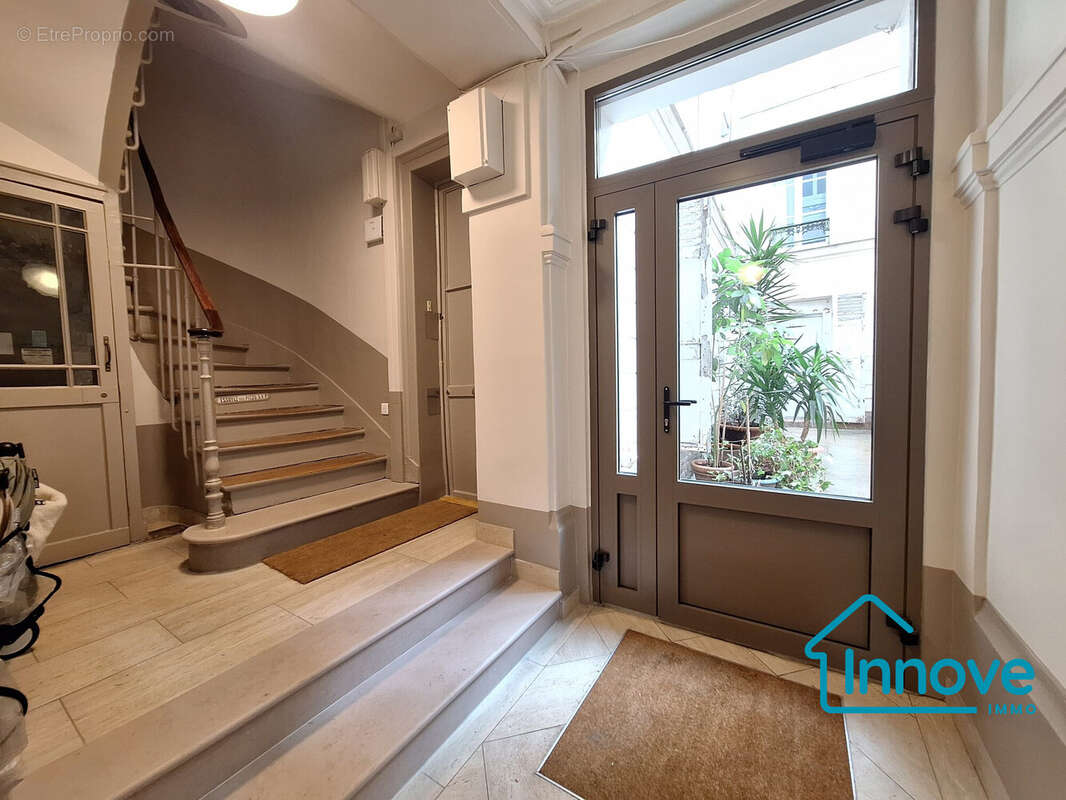 Appartement à NEUILLY-SUR-SEINE
