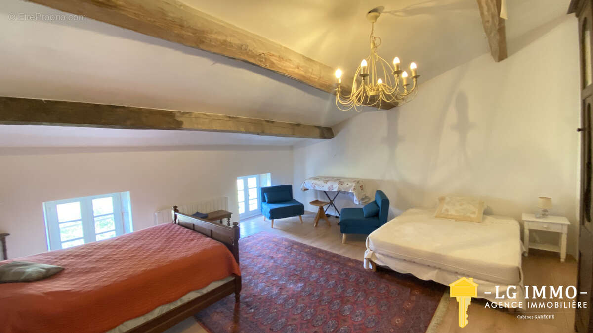 Maison à BOUTENAC-TOUVENT