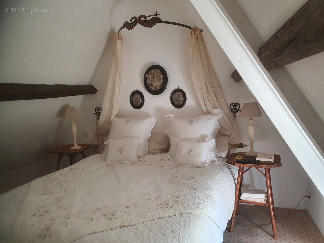 Maison à CORMEILLES