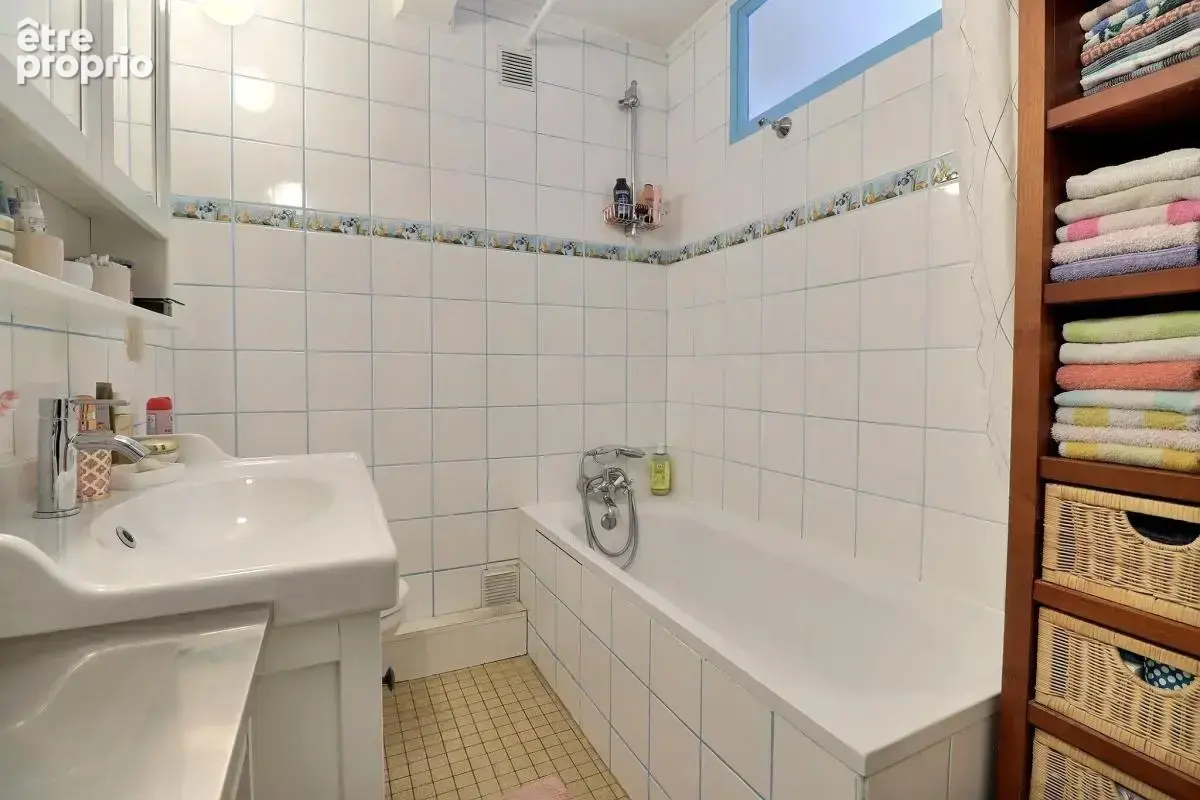 BAS FACULTES - T2 - 49 m² - Une chambre - Balcon - Cave - photo 10