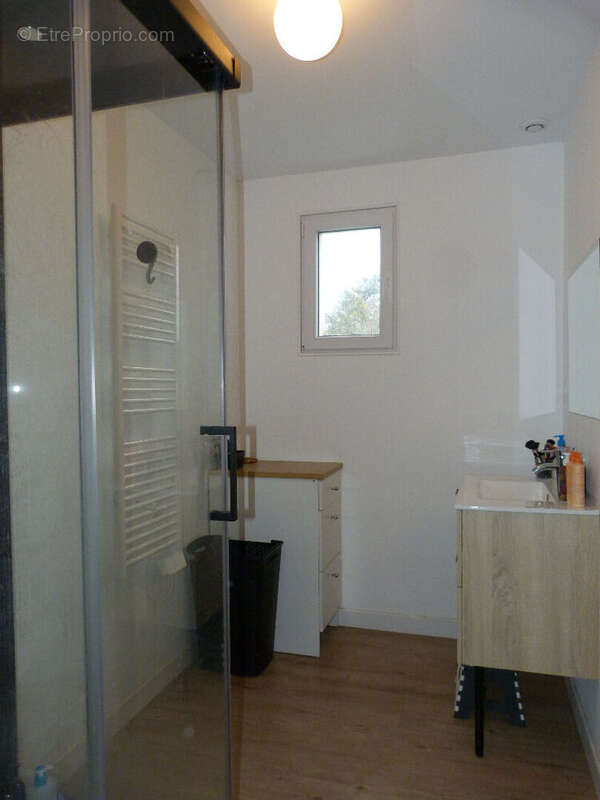 Maison à QUELAINES-SAINT-GAULT