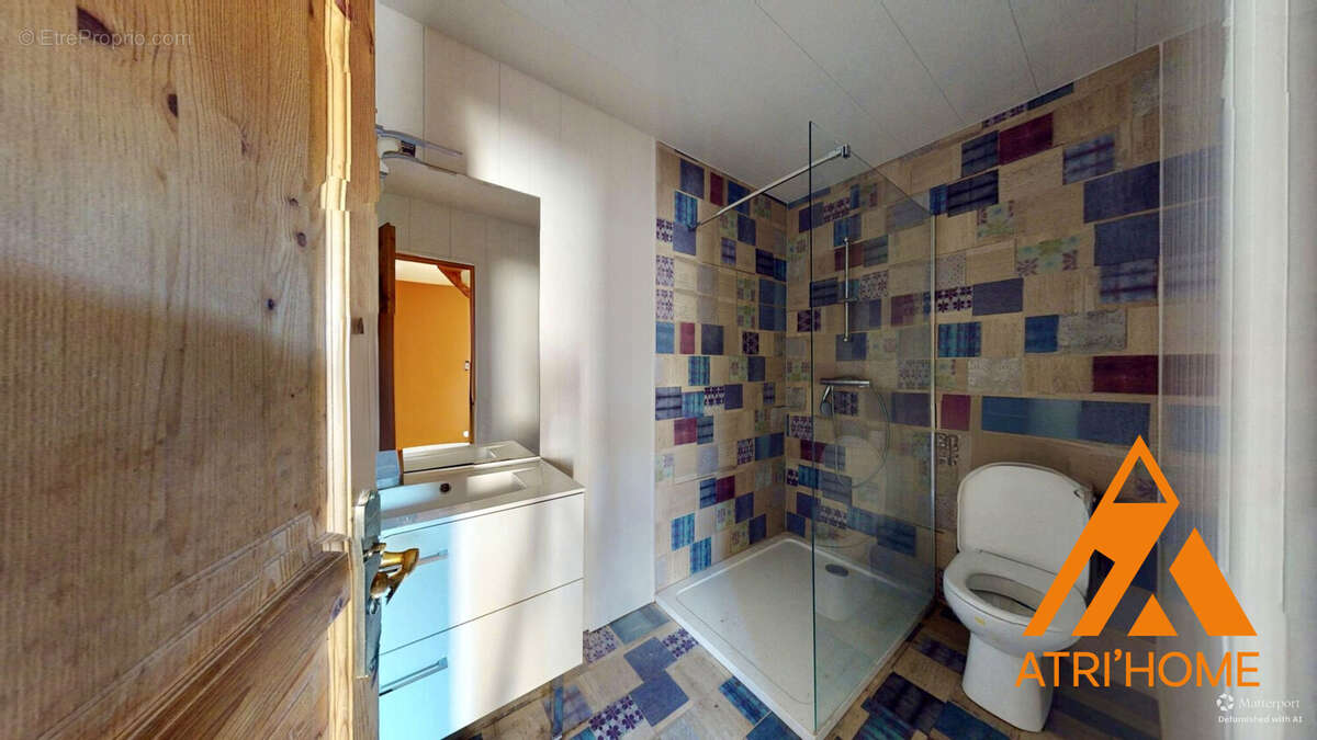 Maison à SAINT-SANTIN-CANTALES