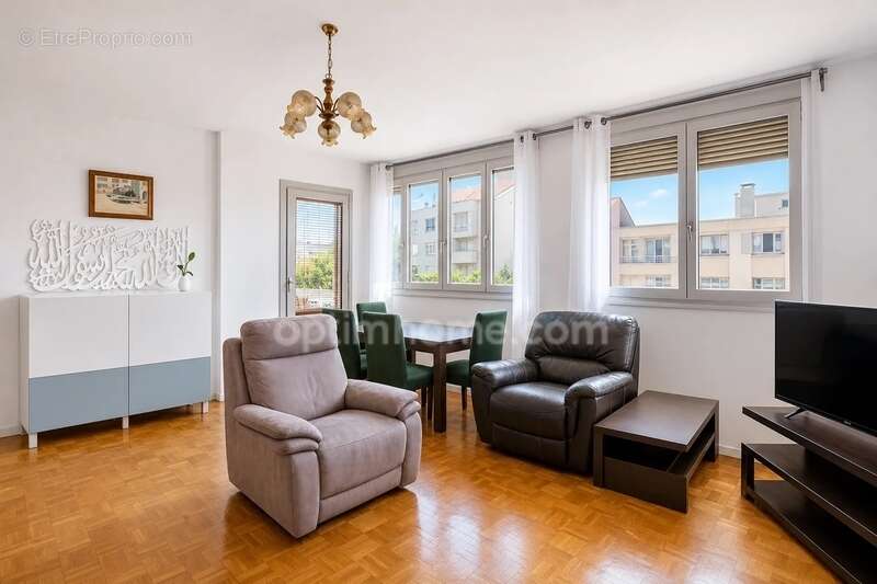 Appartement de 4 pièces de 86 m² à Lyon 3 - photo 3