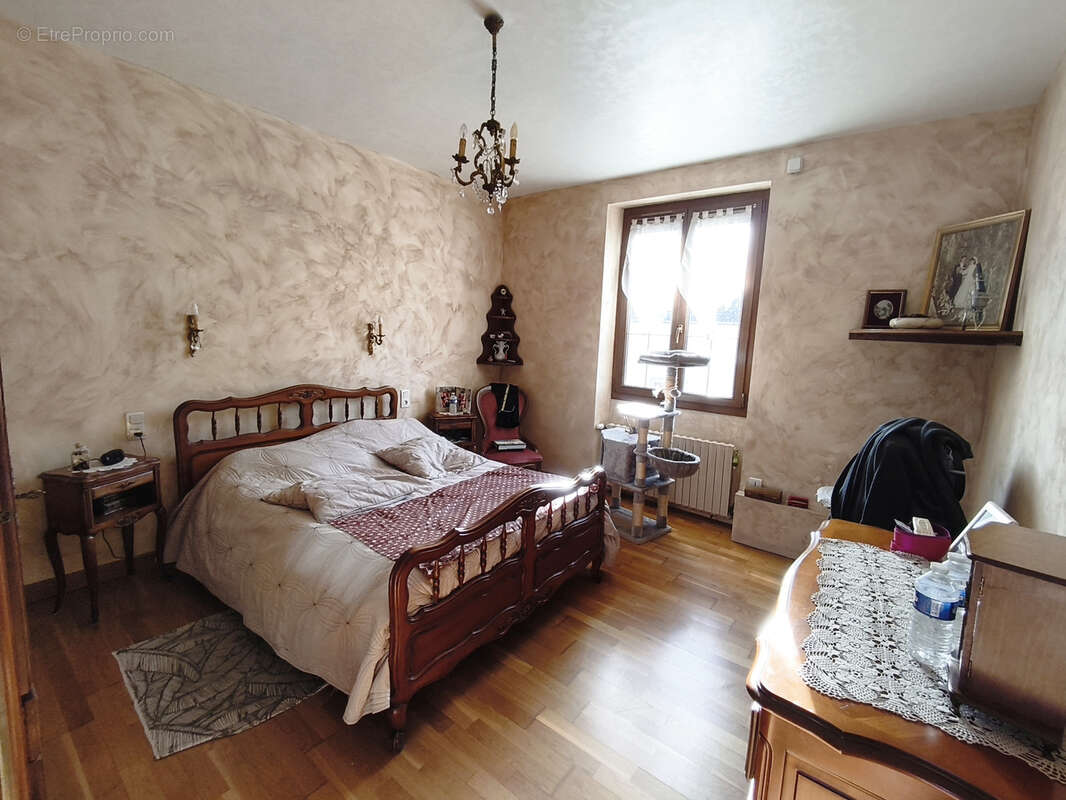 Maison à MAYET