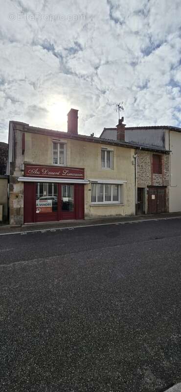 Maison à CHATEAUPONSAC