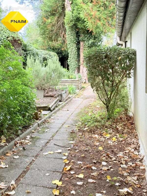 Maison à SAULX-LES-CHARTREUX