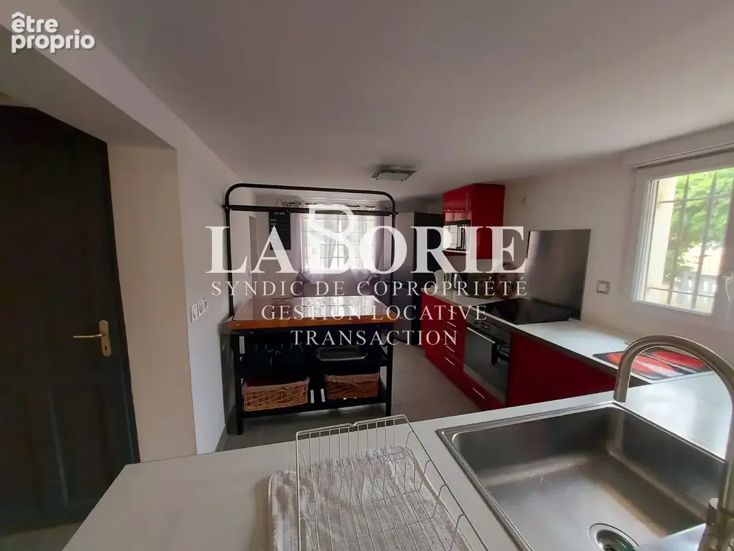 Grande villa à Sorgues : disposant d'un appartement indépendant - photo 8