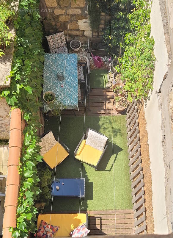 Appartement à SAINT-GENIES-DE-FONTEDIT