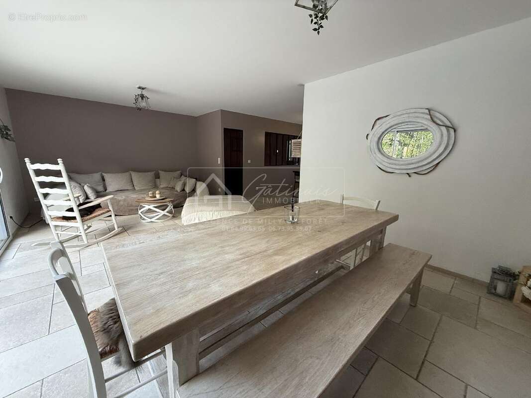 Maison à MILLY-LA-FORET