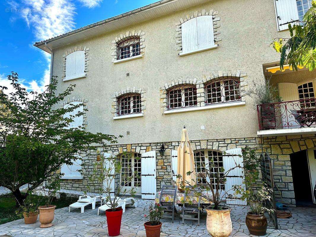 Maison à SAINT-GEORGES-DE-DIDONNE