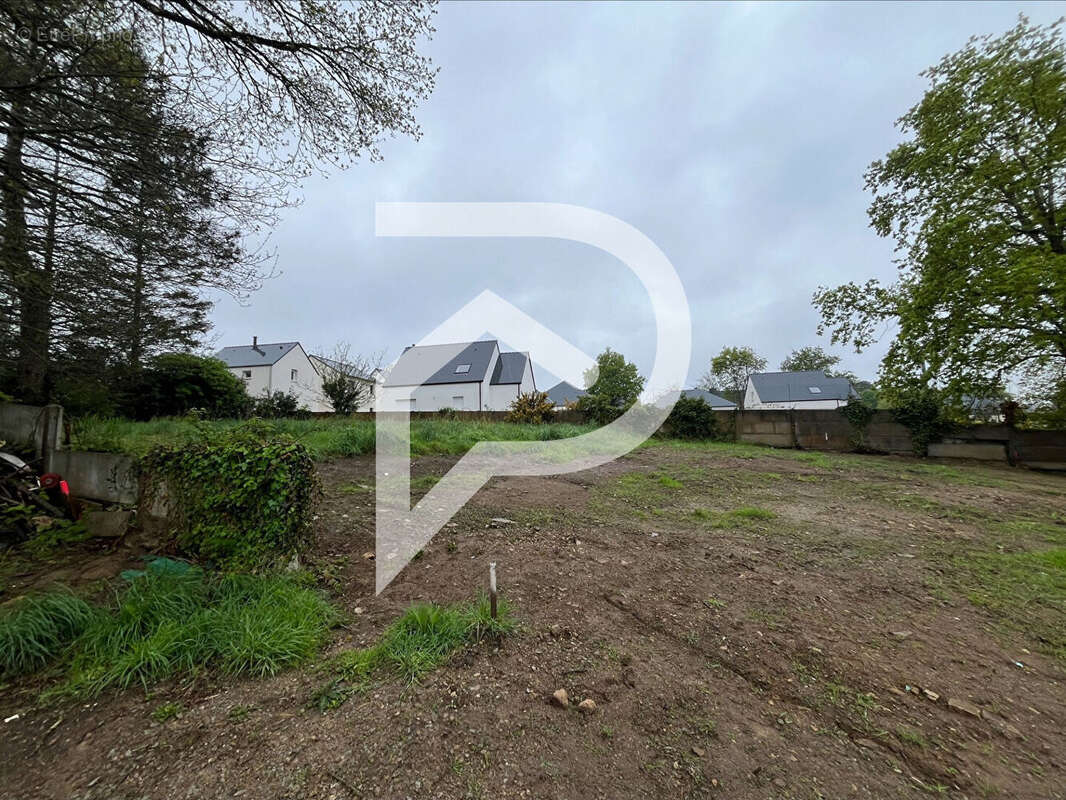 Terrain à PLUVIGNER