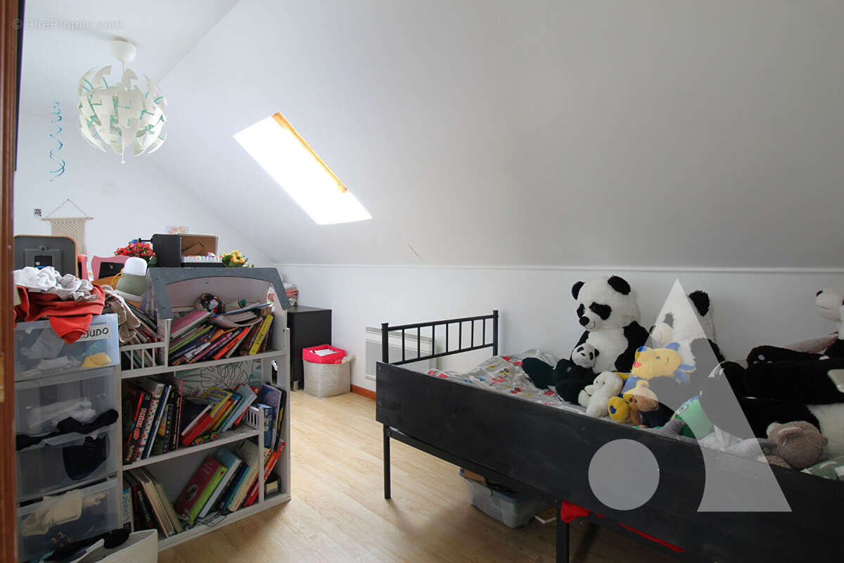 Maison à LONGUEIL-SAINTE-MARIE