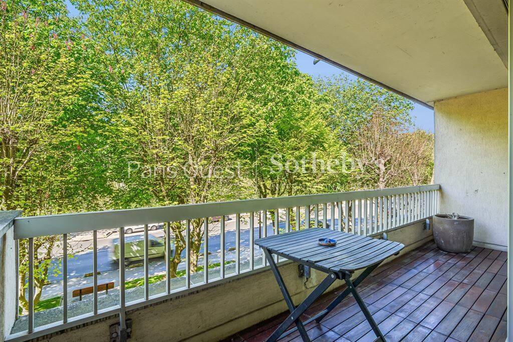 Appartement à NEUILLY-SUR-SEINE