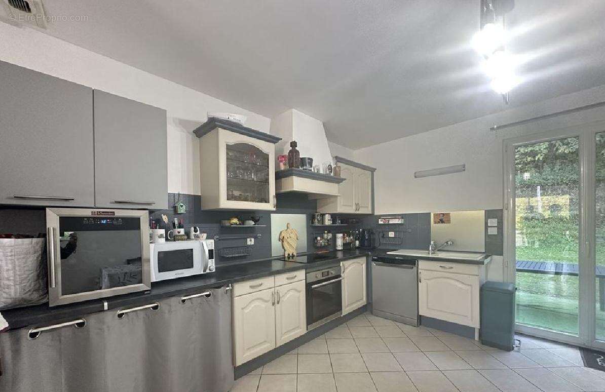 Maison 204 m² à Eymeux  - photo 2