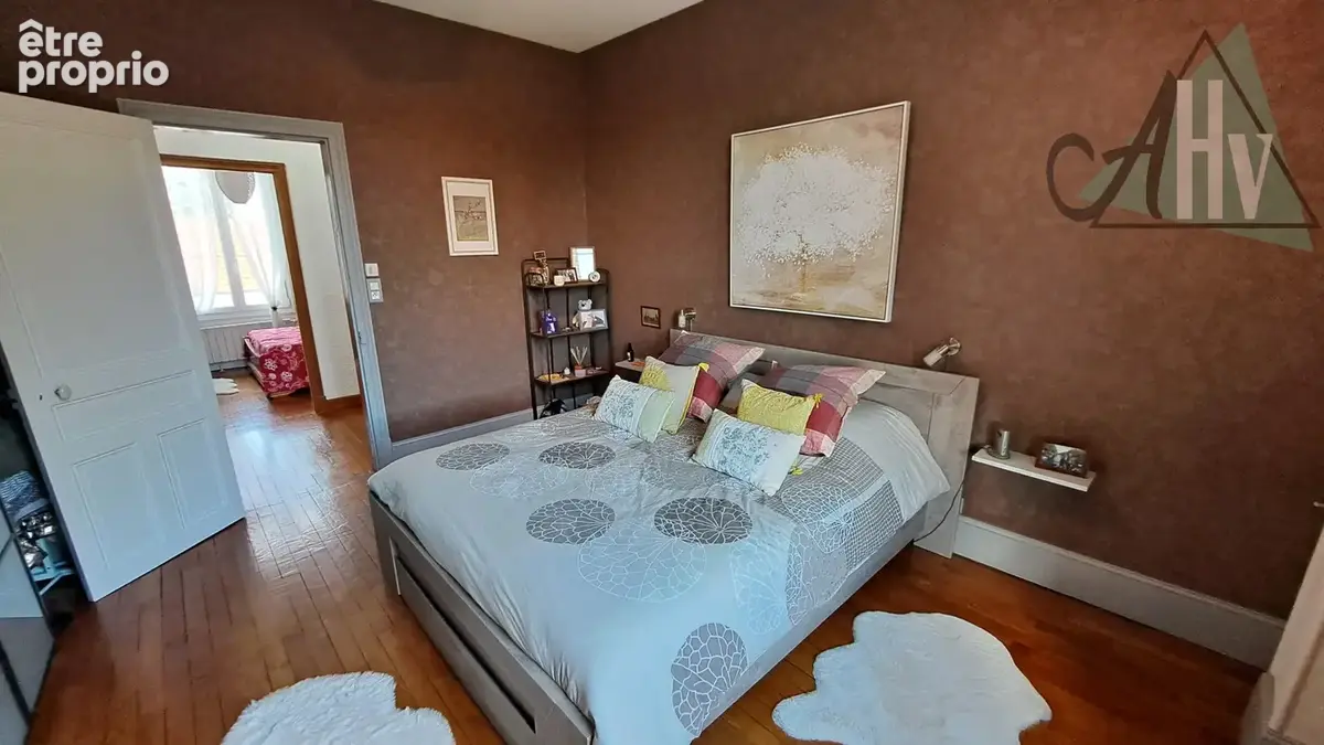 Egriselles le Bocage (89) - Belle maison de 152 m2 avec 4 chambres, joli jardin et hangar de 52 m2. - photo 13