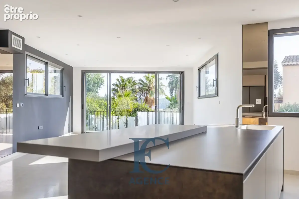 Maison contemporaine 210 m2 à 10 minutes à pied des plages - photo 3