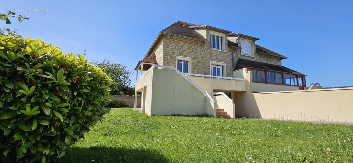 Maison à GRANDCAMP-MAISY