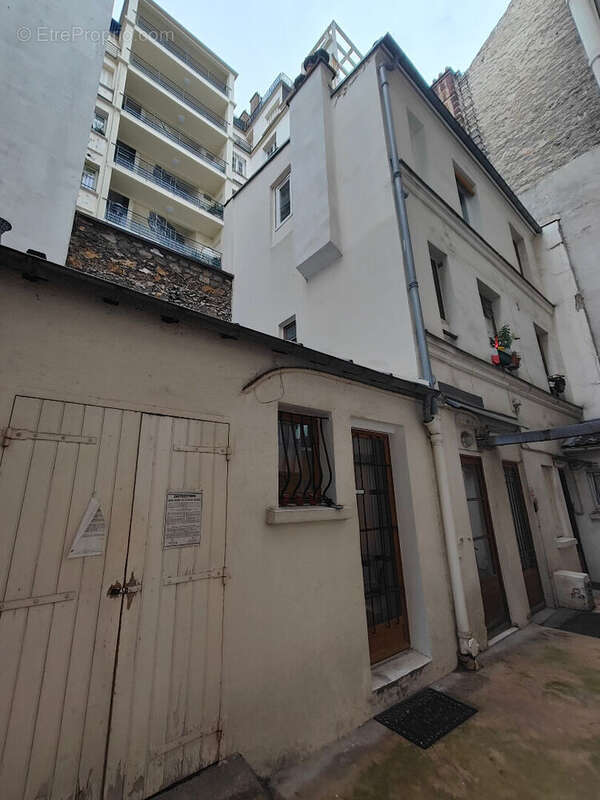 Appartement à PARIS-7E
