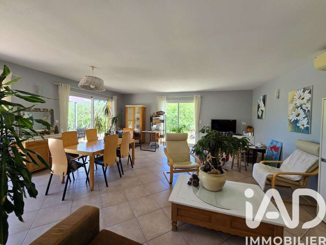 Maison 150 m² à Embres-Et-Castelmaure  - photo 3