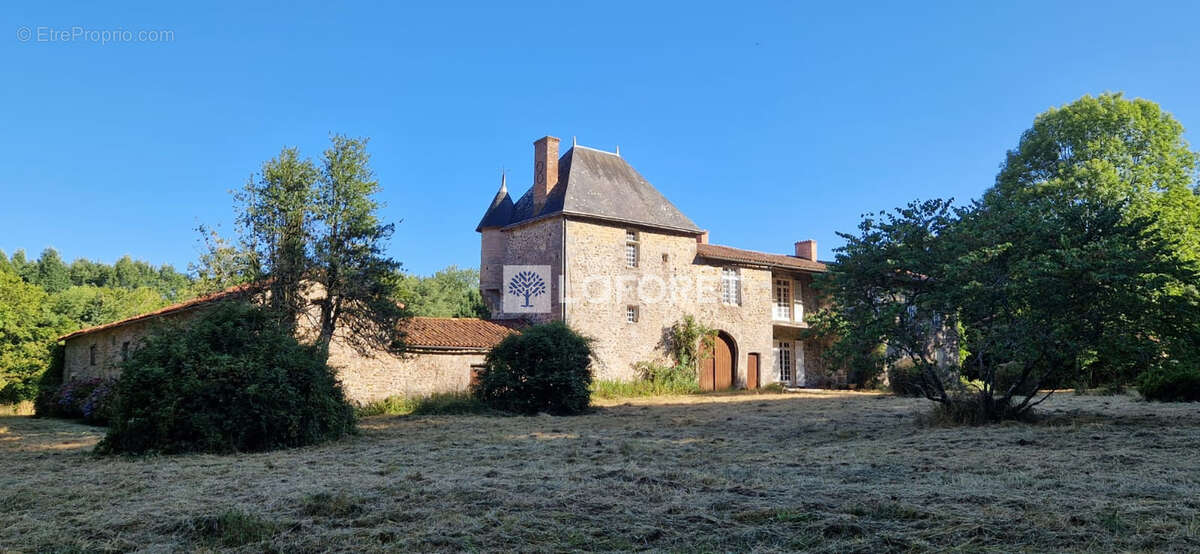 logis dépendances parcSecondigny 10 pièce(s) m2 - photo 2