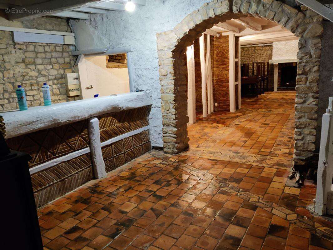 Maison à PLAIMPIED-GIVAUDINS