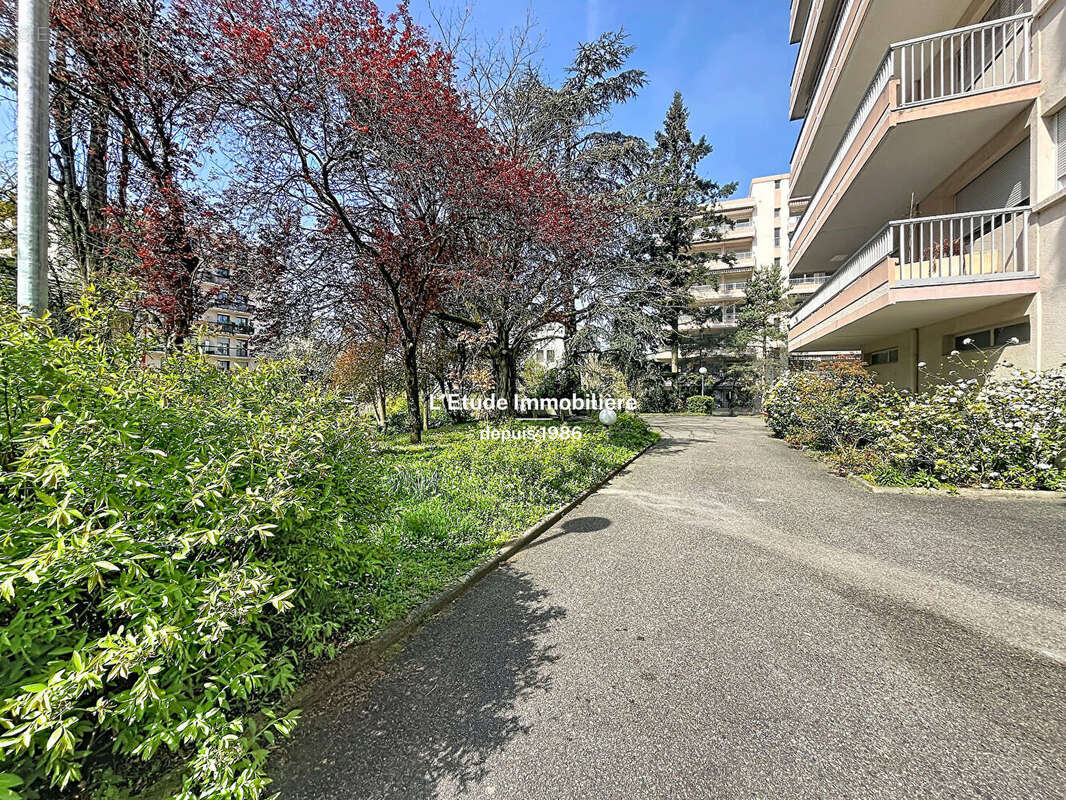 Appartement à CALUIRE-ET-CUIRE