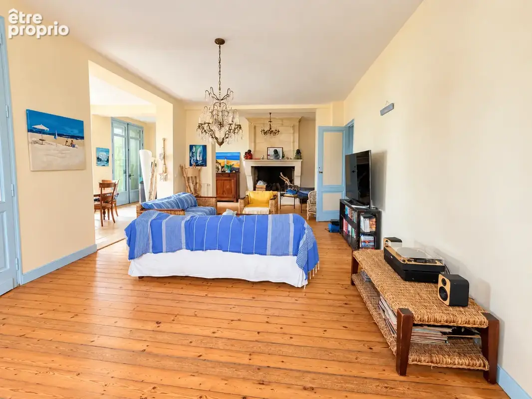 Soulac-sur-mer, villa de 200 m2 en première ligne - photo 9