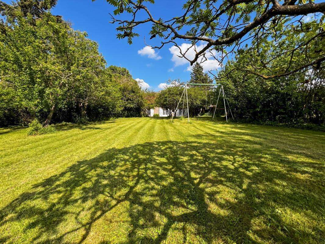  Propriété de caractère sur un parc arboré et boisé de 8000 m²  - photo 16
