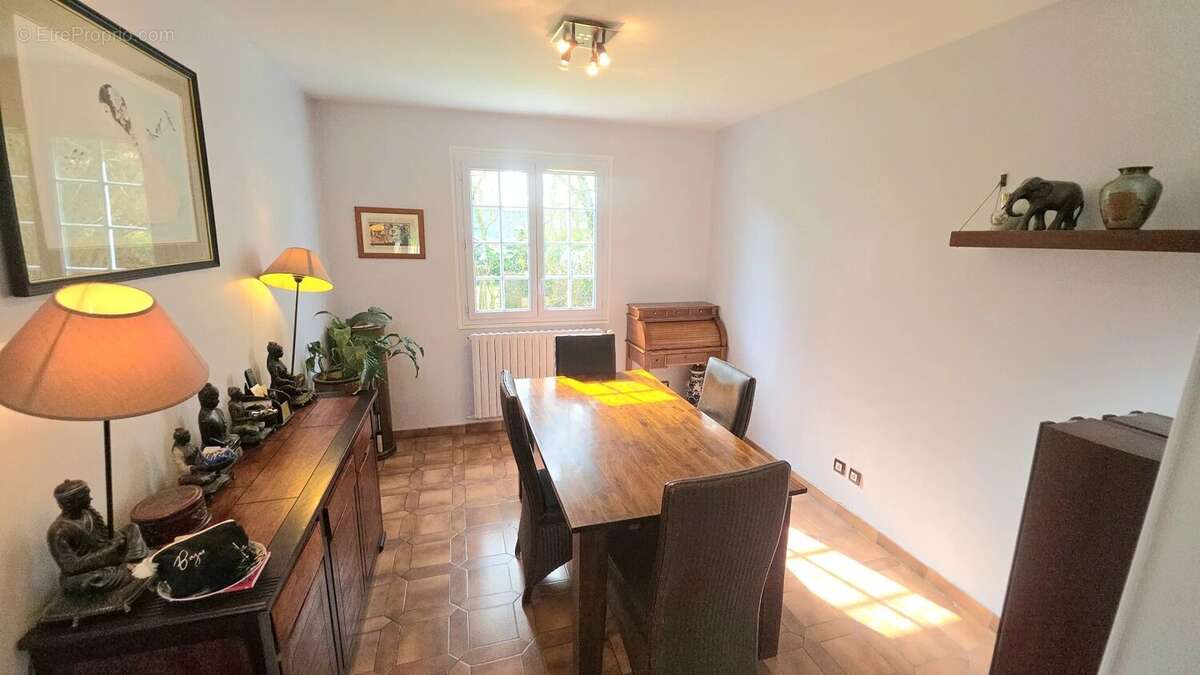 Maison à FAVEROLLES