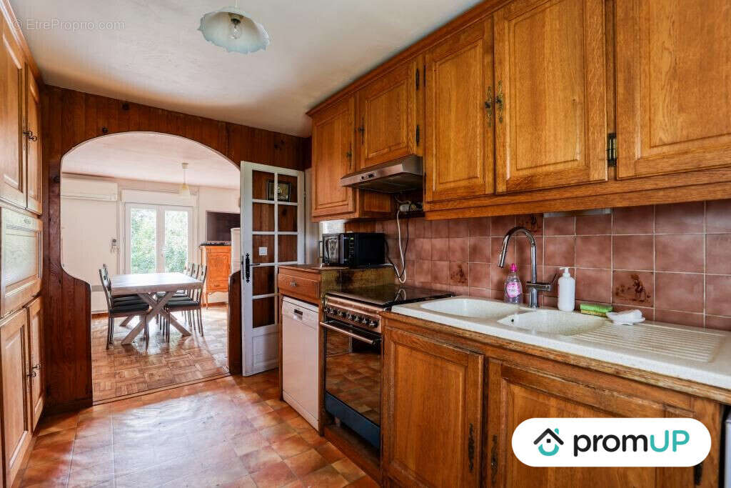 Maison à PORT-D&#039;ENVAUX