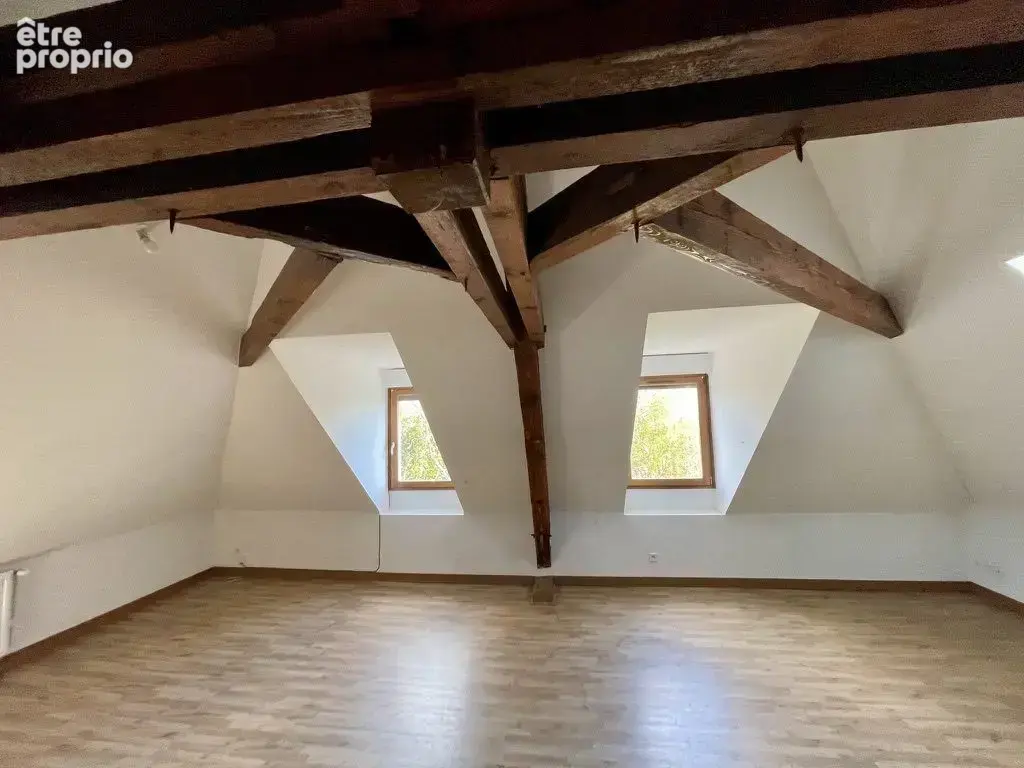 Appartement 307 m² à vendre à Bellenaves (03330) - photo 2