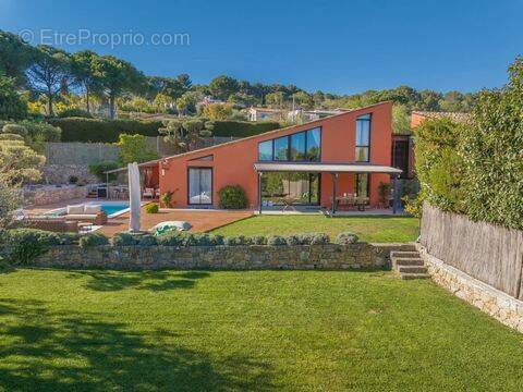 Maison à MOUGINS