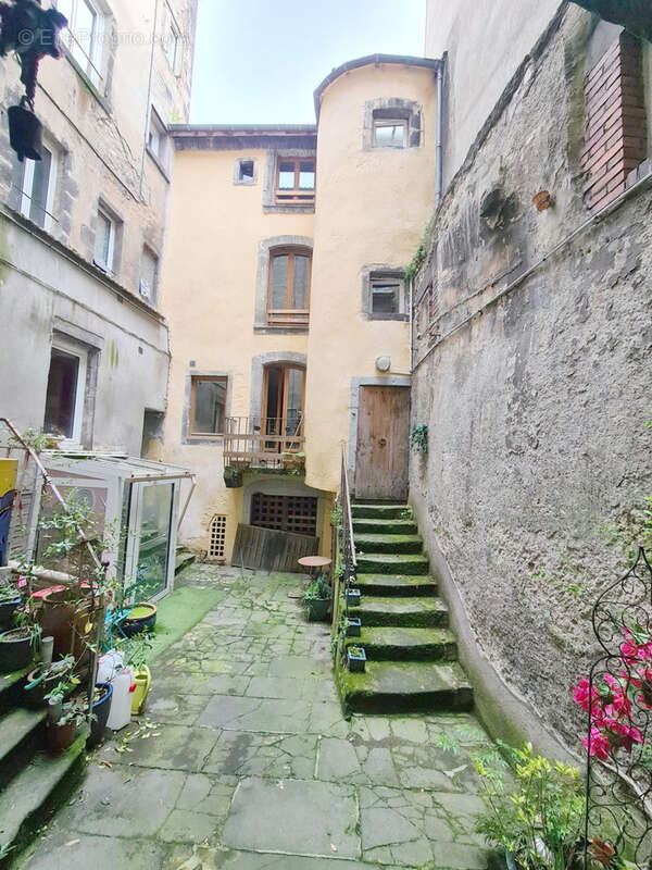 Maison à CLERMONT-FERRAND