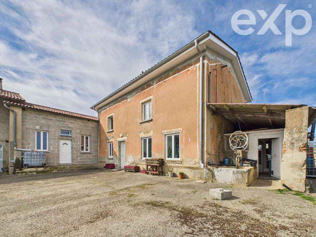 Maison à SAINT-GEORGES-D'ESPERANCHE