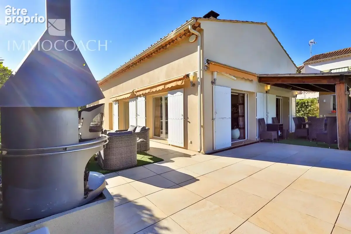Charmante  villa conviviale  T4  de plain-pied avec piscine et jardin  à Saint Tropez - photo 23