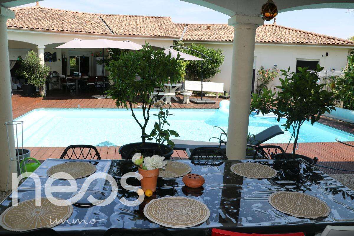 Maison 137 m² à Genissac  - photo 50