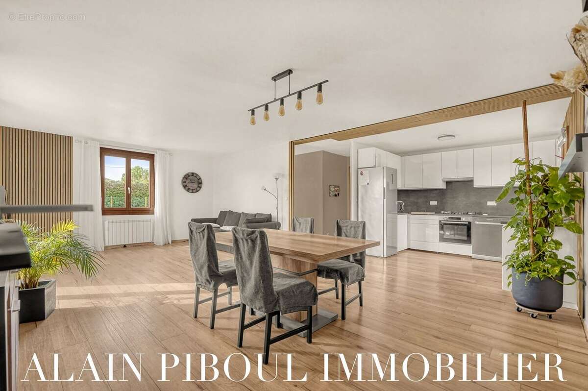 Maison à LE PLAN