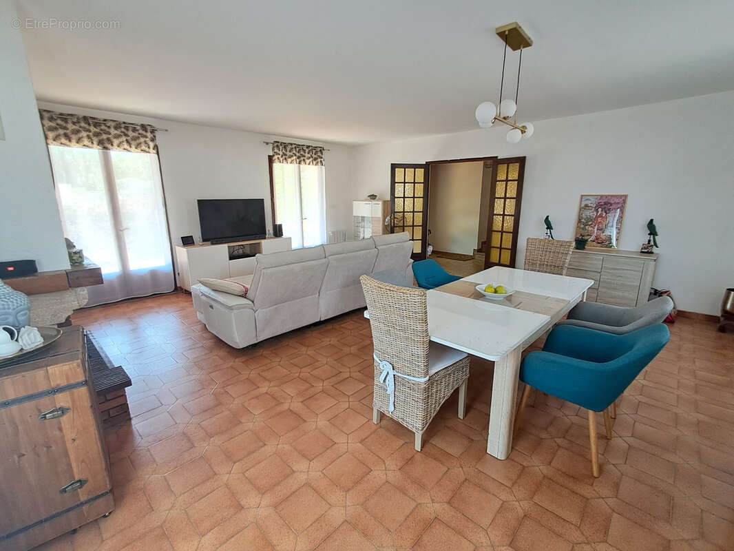 JAUNAY-MARIGNY Maison P5 - Terrain de 1853m2 - photo 2