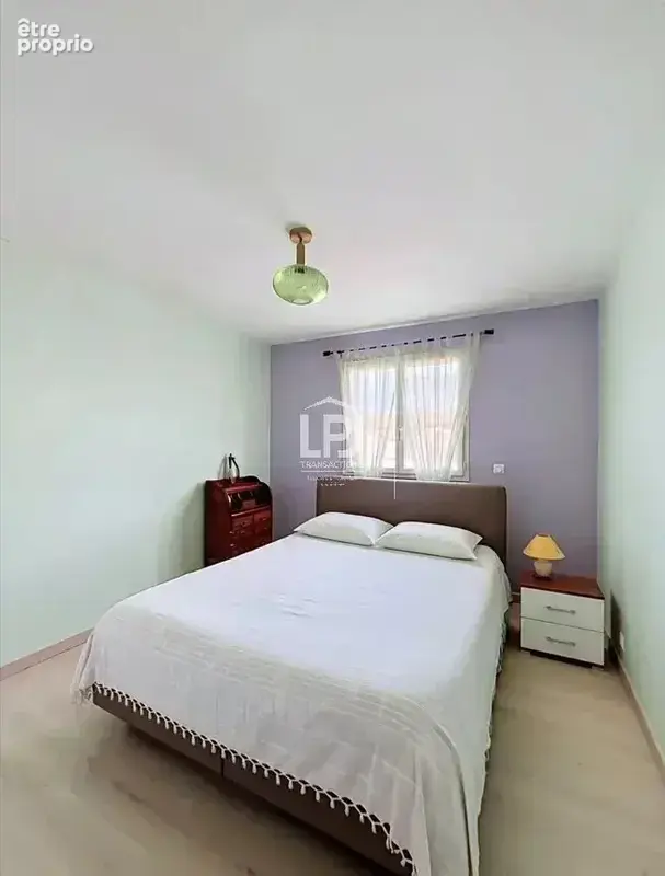 Belle maison individuelle 5 pièces de plain-pied de 94 m², rénovée, lumineuse, avec jardin arboré et garage - photo 7