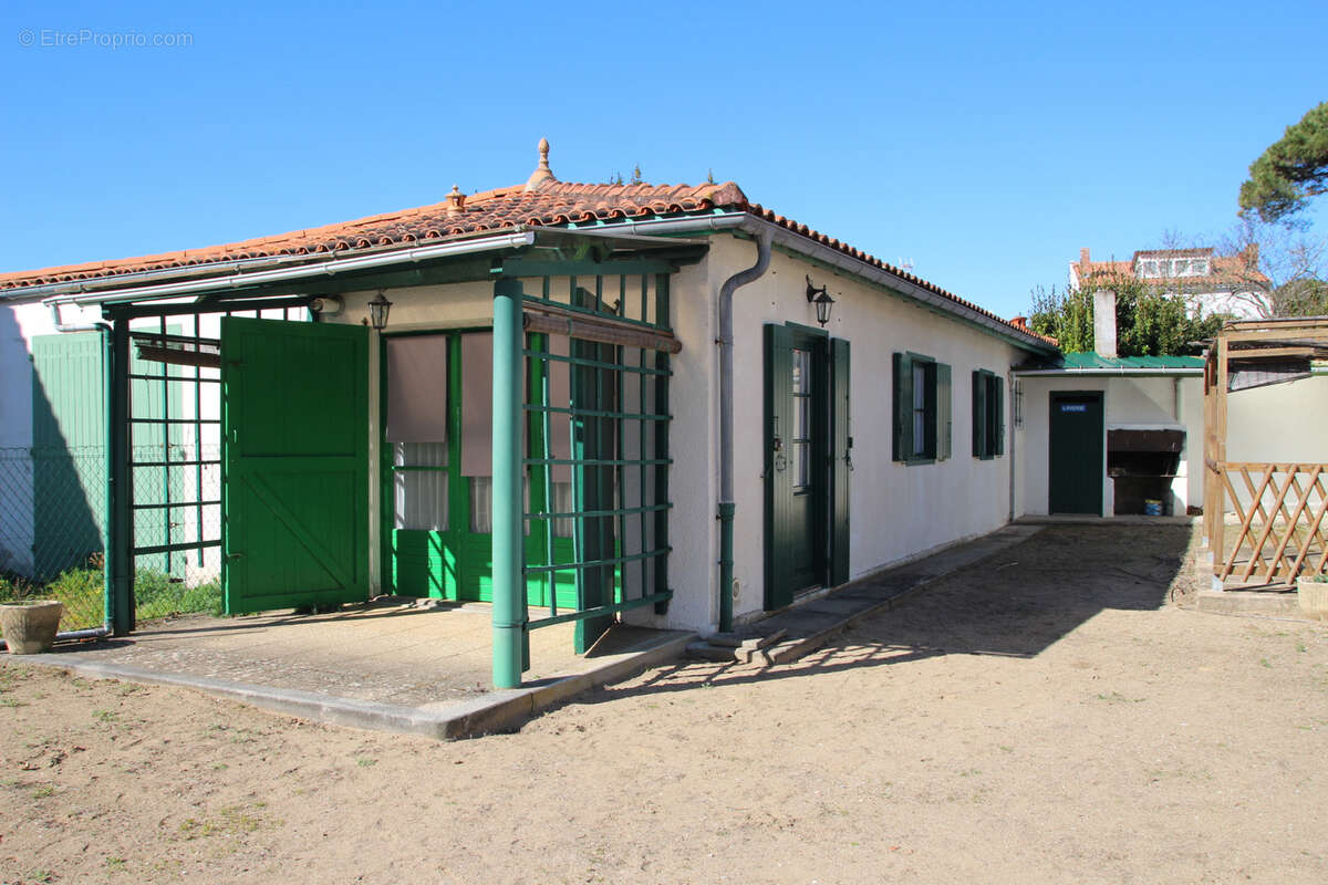 Maison à SAINT-GEORGES-DE-DIDONNE
