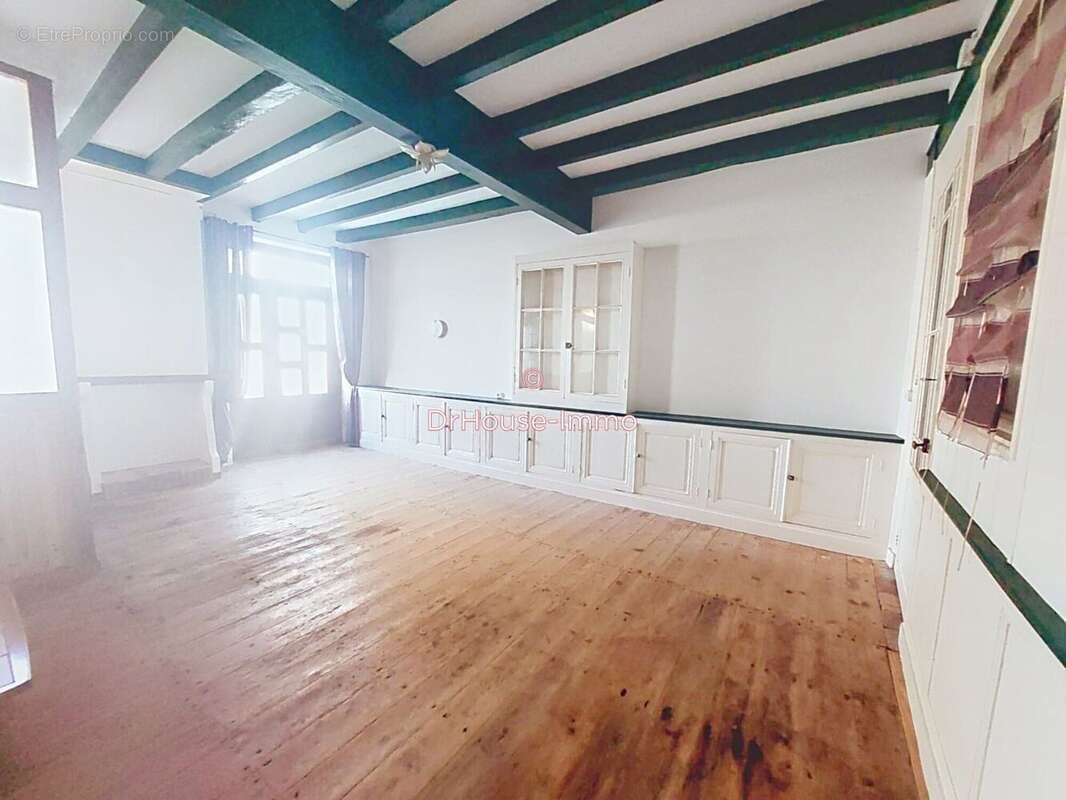 Maison à LAPARADE