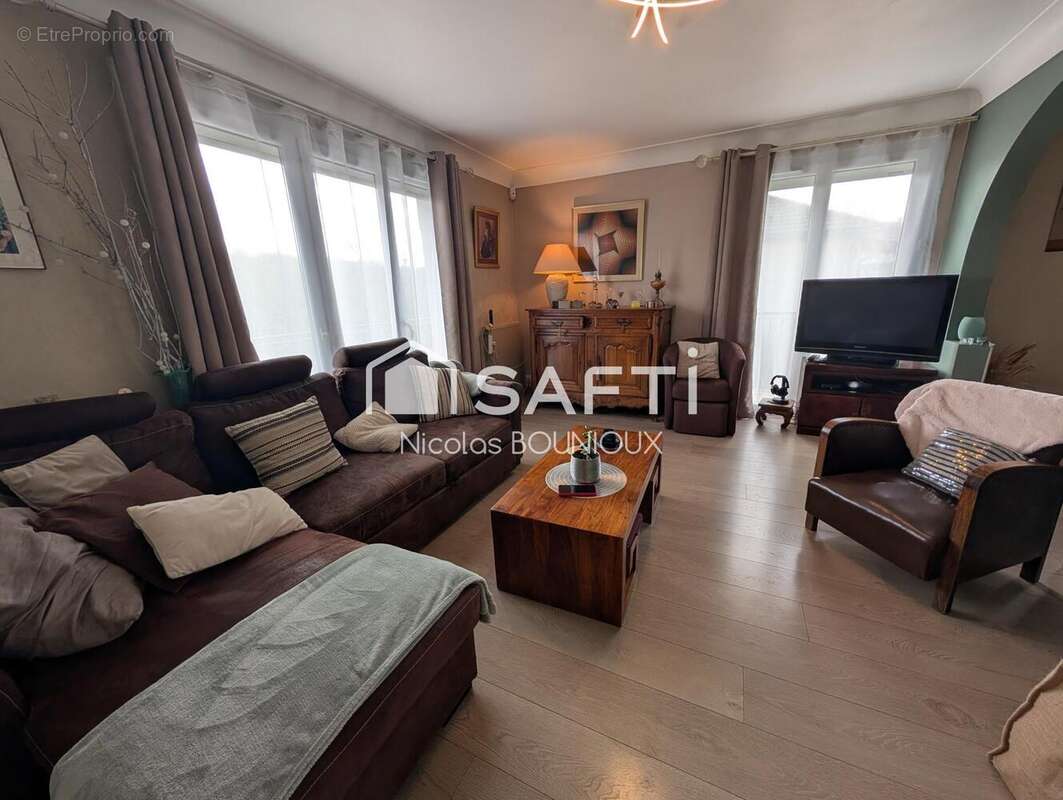 Photo 3 - Maison à BERUGES